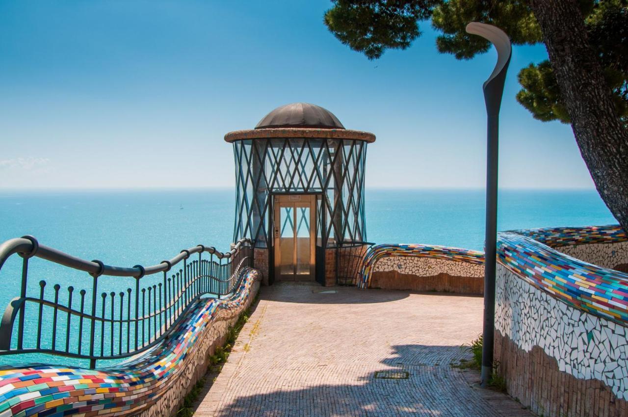Casa Vacanza La Fontana Vietri Buitenkant foto